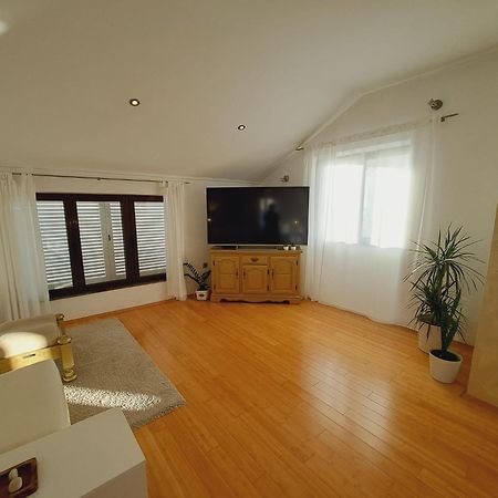 Apartments Ana Zaboric, 50 M Od Sljuncane Plaze 外观 照片