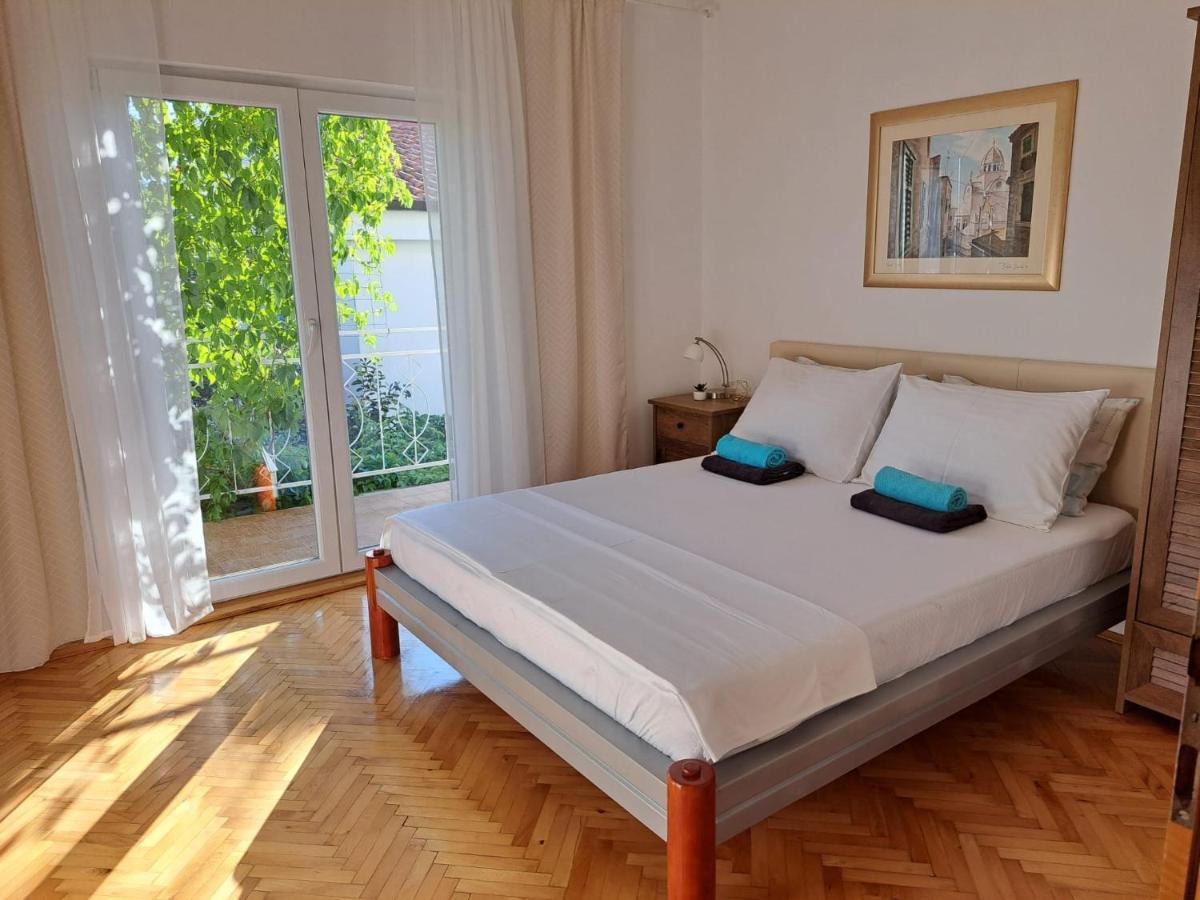 Apartments Ana Zaboric, 50 M Od Sljuncane Plaze 外观 照片