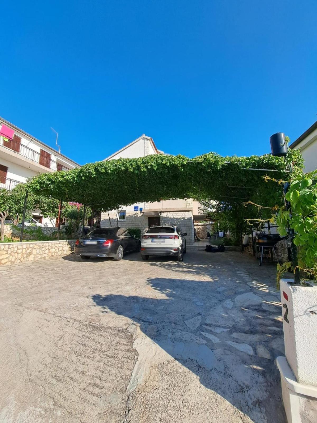 Apartments Ana Zaboric, 50 M Od Sljuncane Plaze 外观 照片