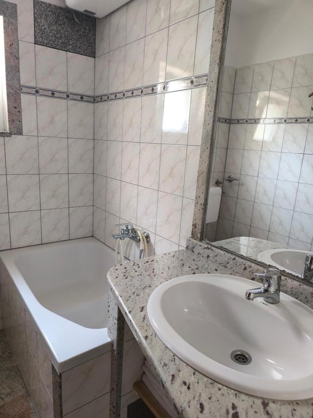 Apartments Ana Zaboric, 50 M Od Sljuncane Plaze 外观 照片
